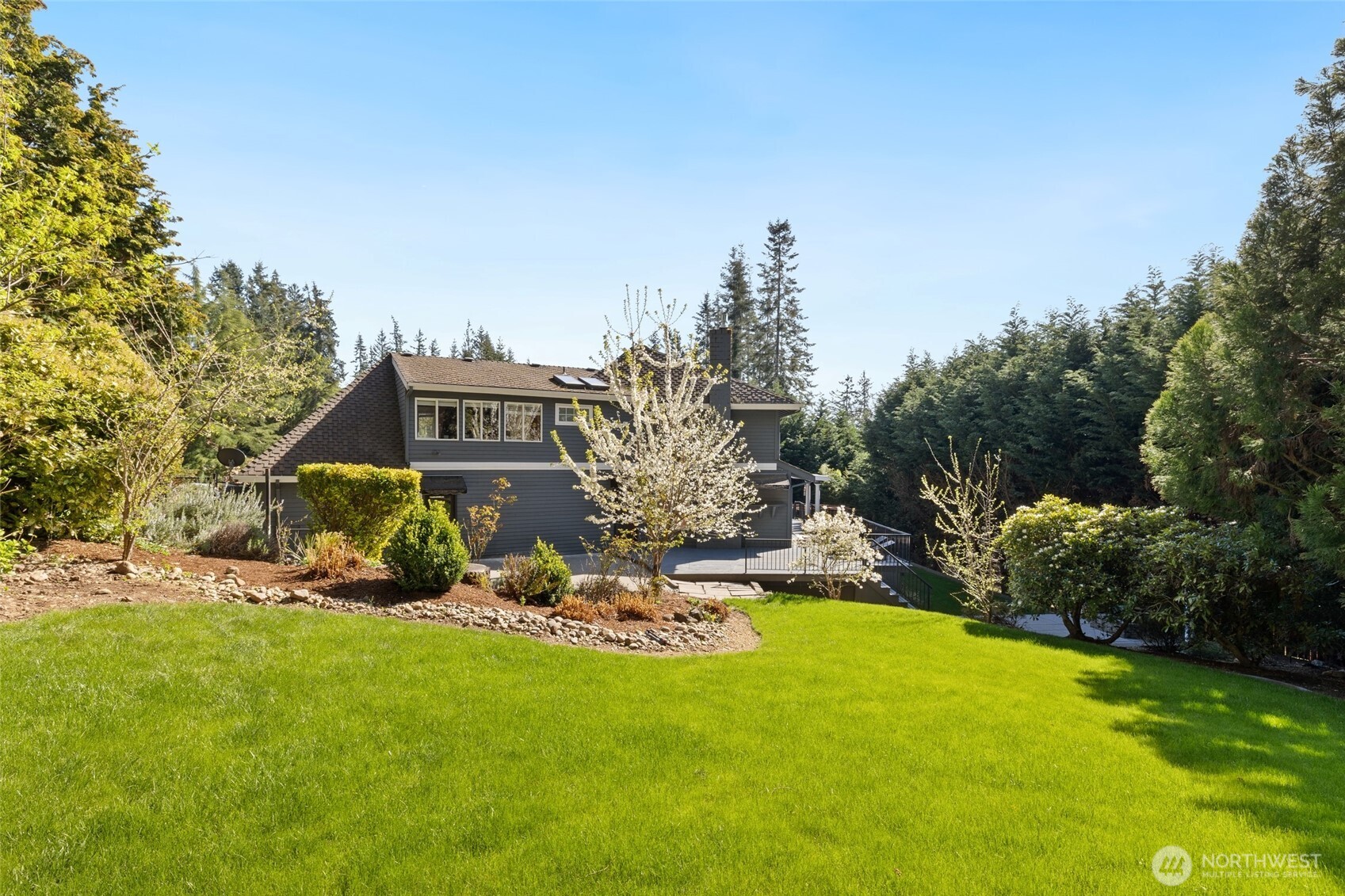 413 213th Place SE , Sammamish, WA 98074