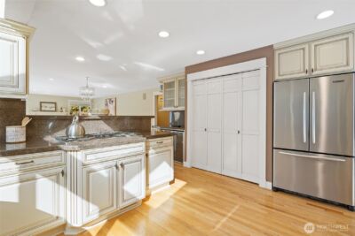 413 213th Place SE , Sammamish, WA 98074 - Photo 9