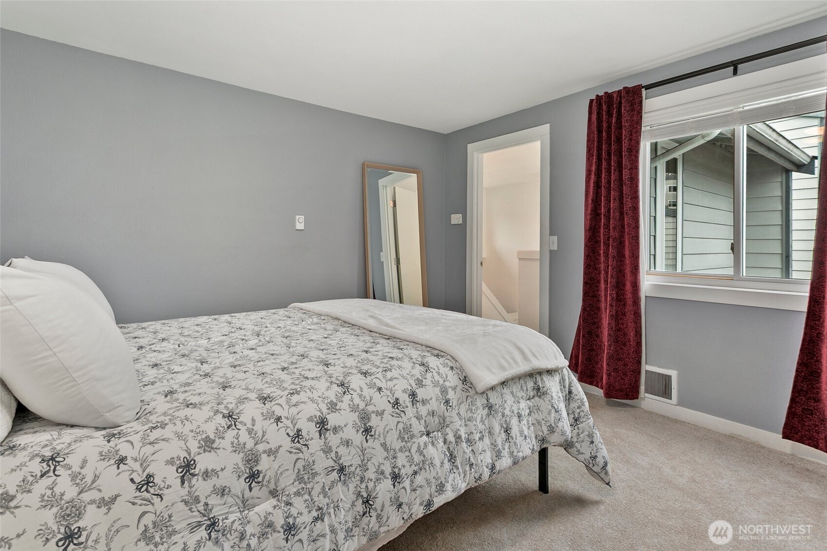 15929 3rd Place SW #D, Burien, WA 98166