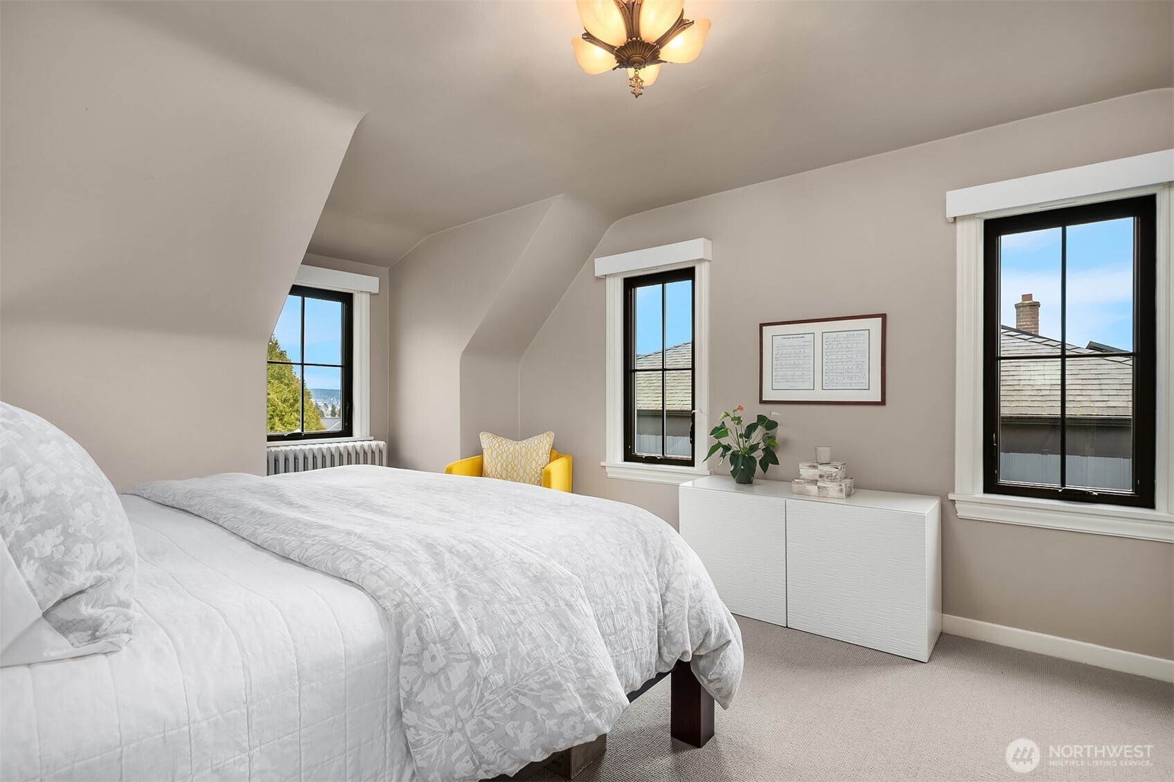 4915 NE 60th Street , Seattle, WA 98115