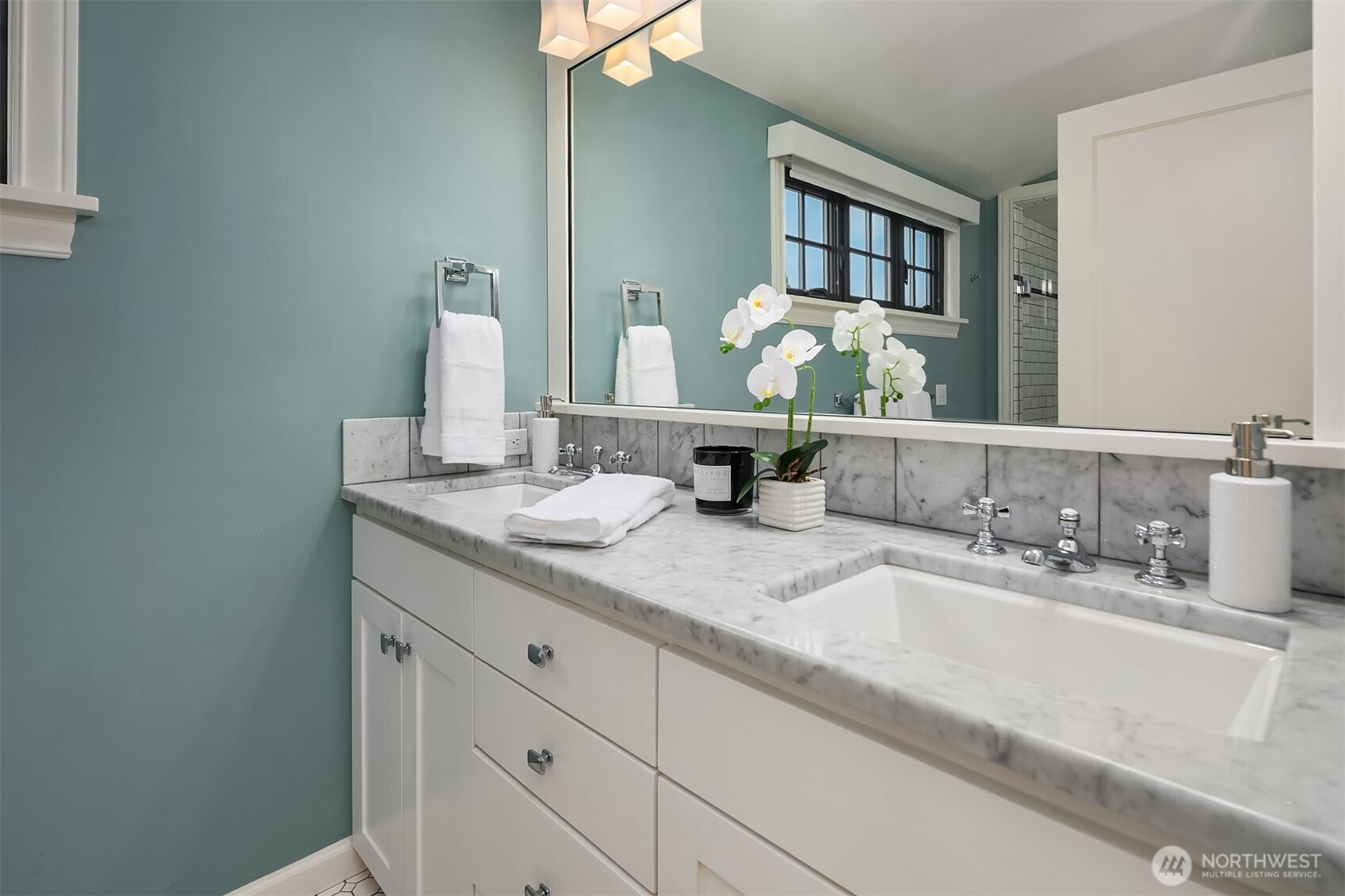 4915 NE 60th Street , Seattle, WA 98115