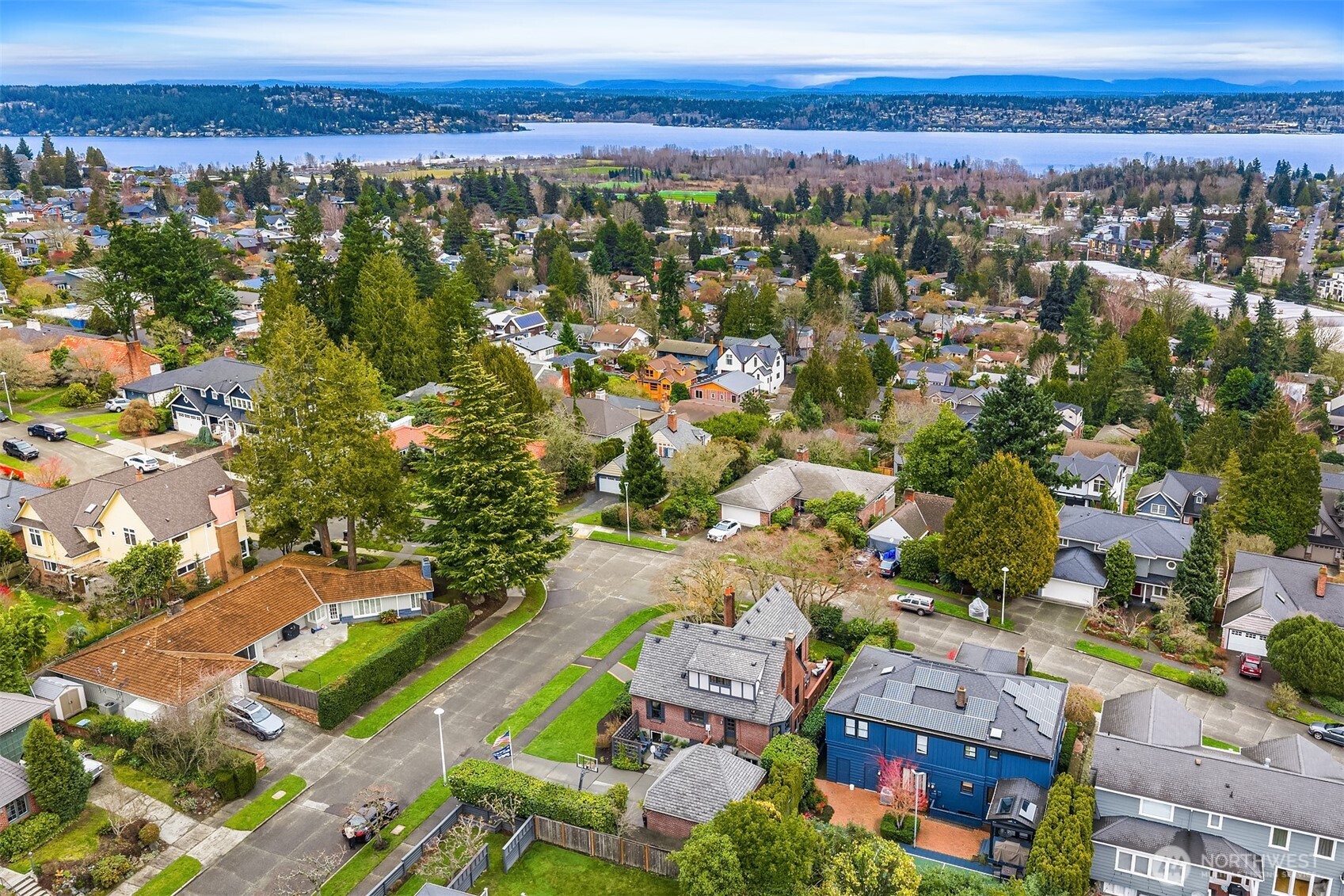 4915 NE 60th Street , Seattle, WA 98115