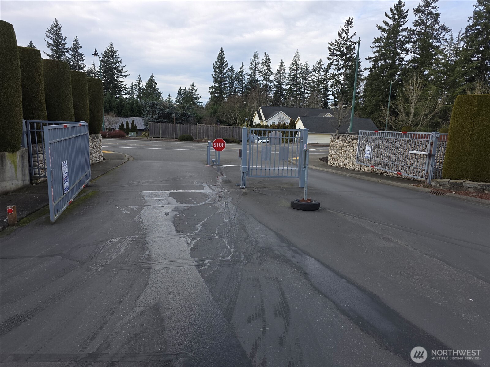 24006 222nd Avenue SE #16, Maple Valley, WA 98038-5880