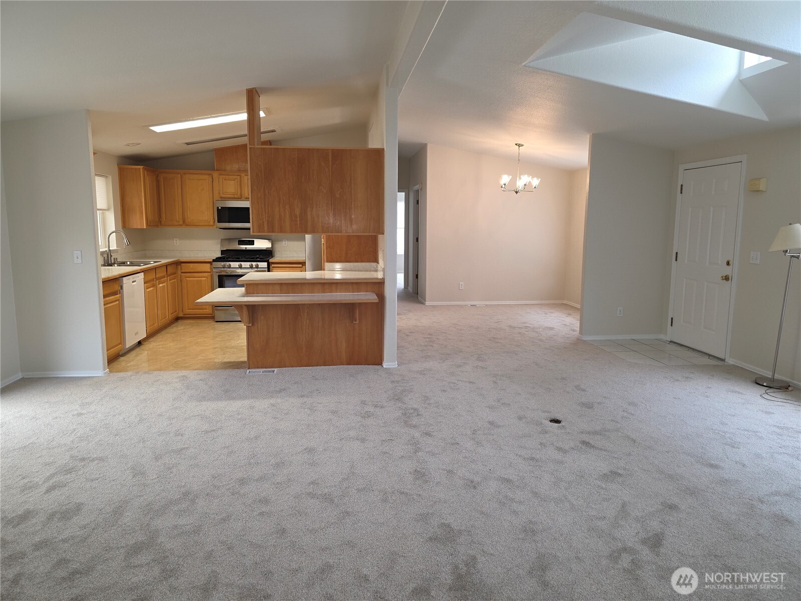 24006 222nd Avenue SE #16, Maple Valley, WA 98038-5880