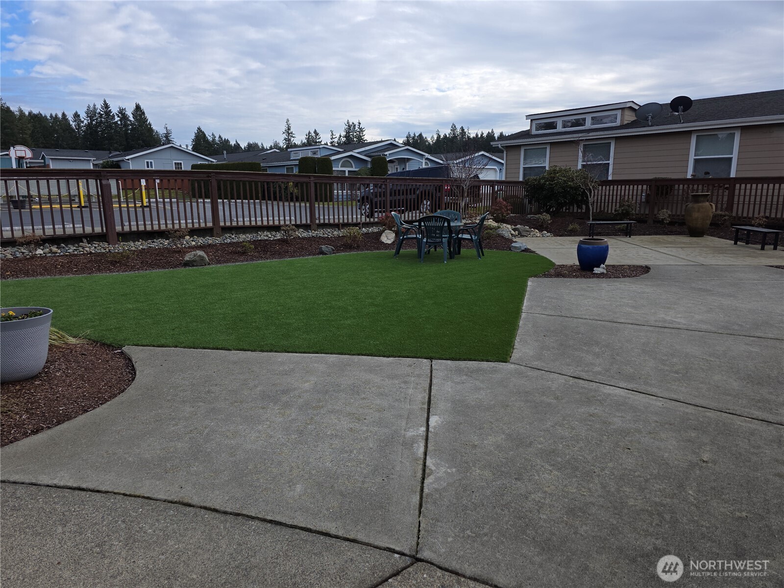 24006 222nd Avenue SE #16, Maple Valley, WA 98038-5880