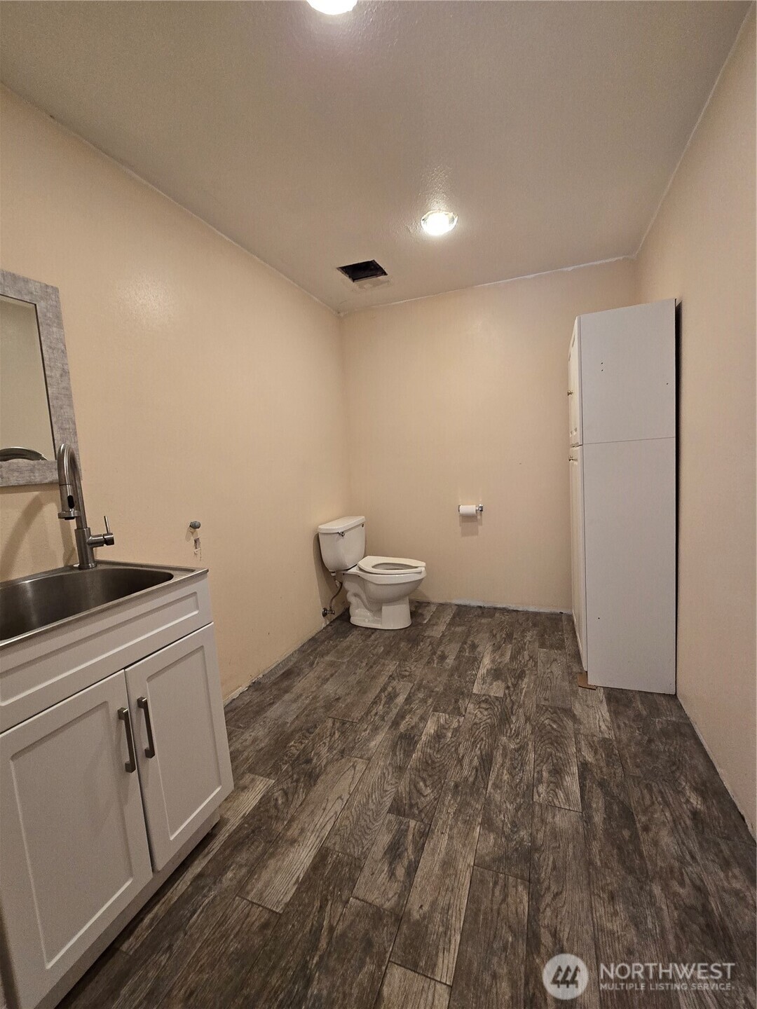 194600 Highway 101 , Forks, WA 98331