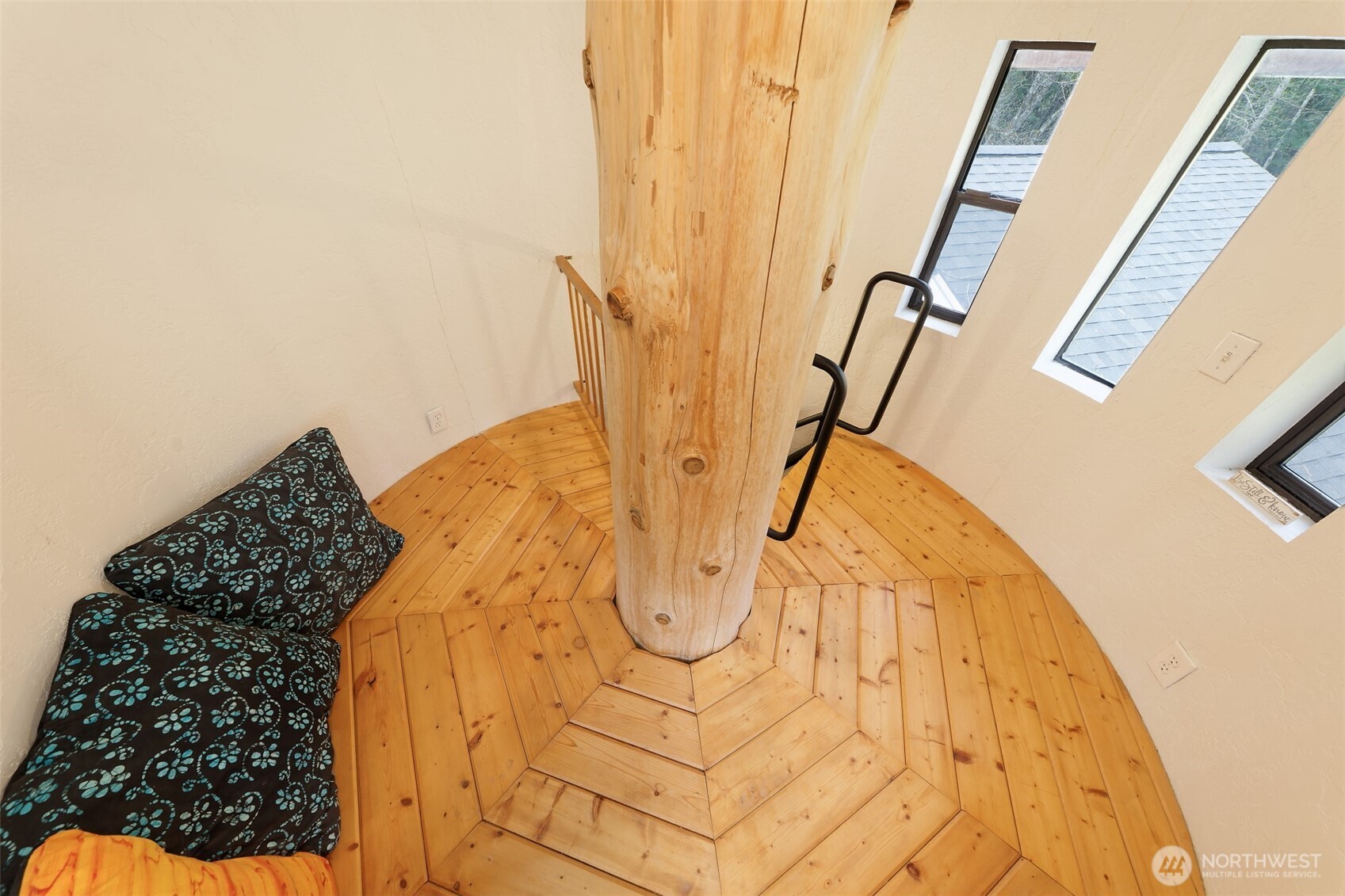 6041 E Agate Road , Shelton, WA 98584