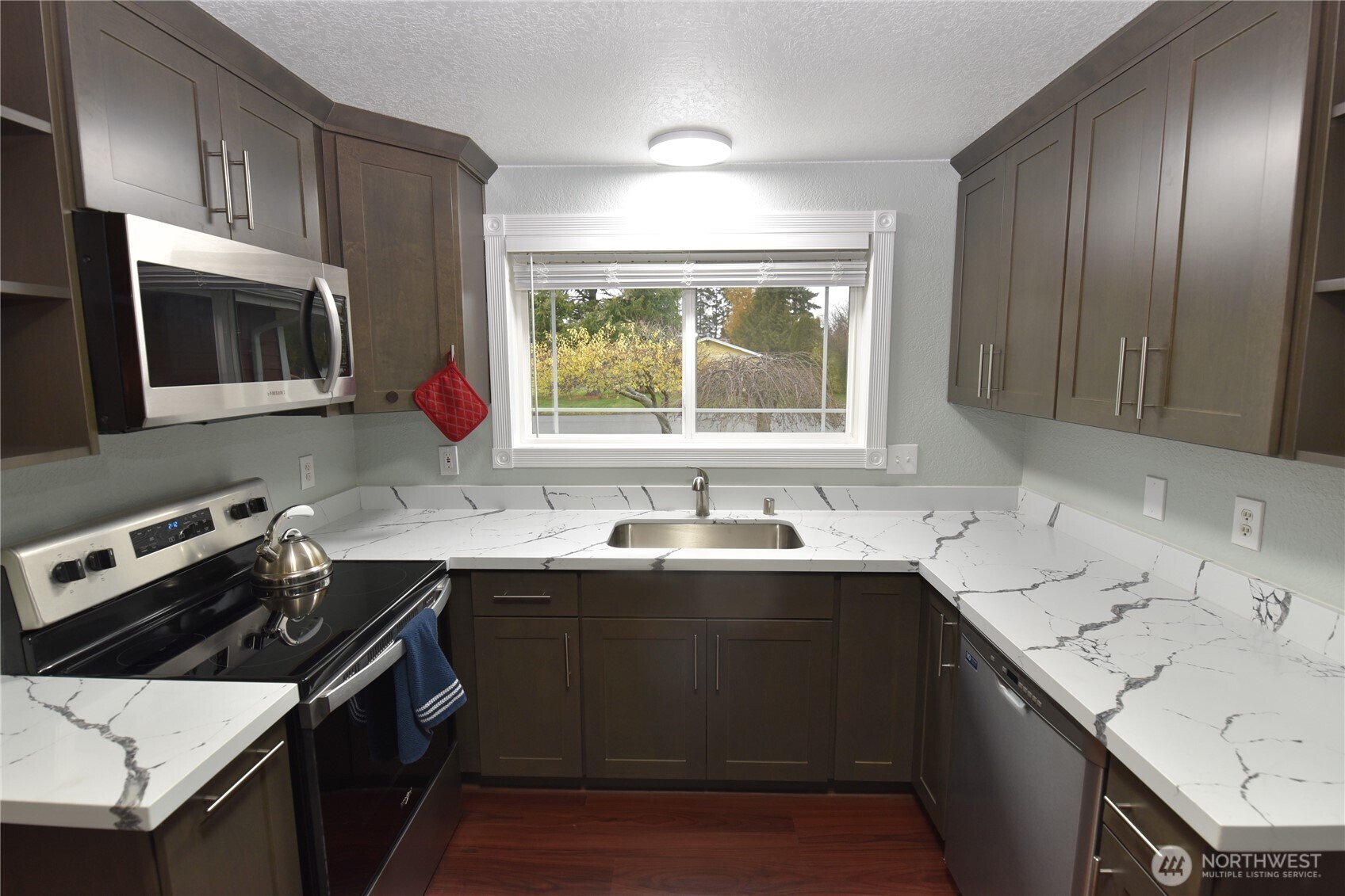 2319 32nd Street , Anacortes, WA 98221