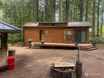 81 N Quinault Place , Hoodsport, WA 98548