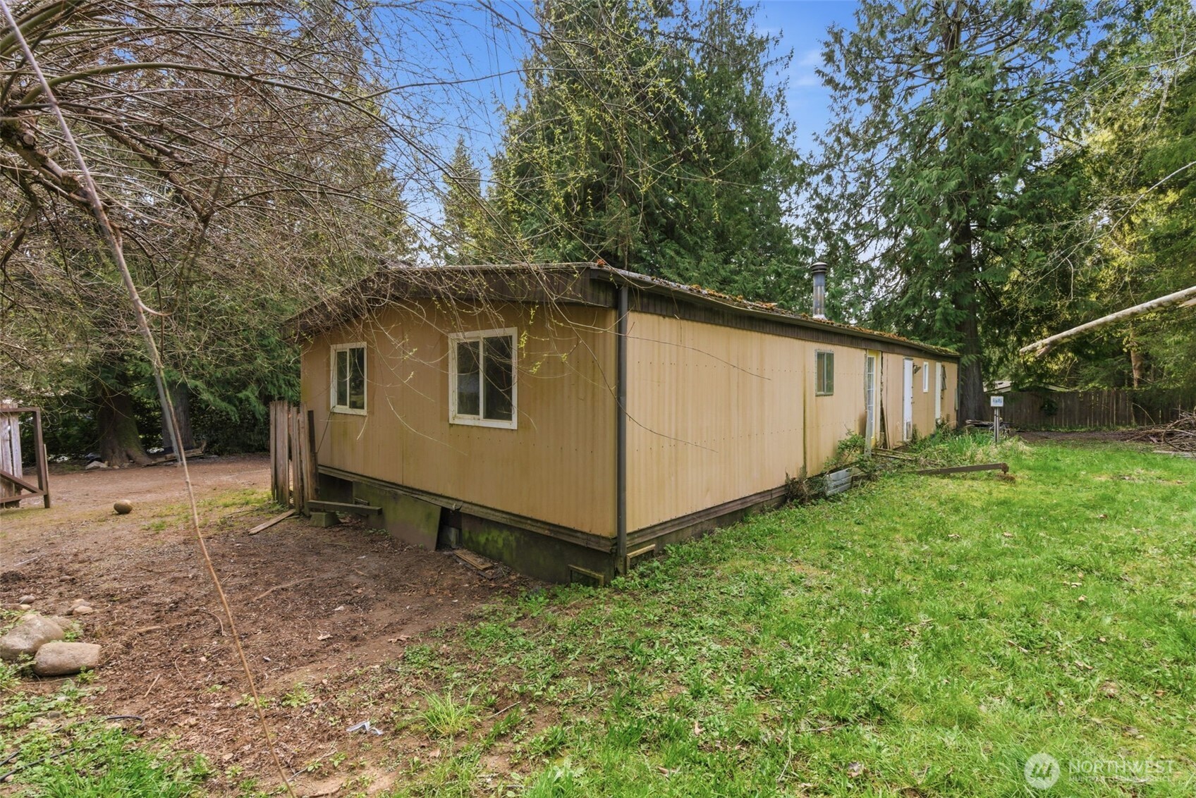 180 E Hillcrest Drive , Shelton, WA 98584