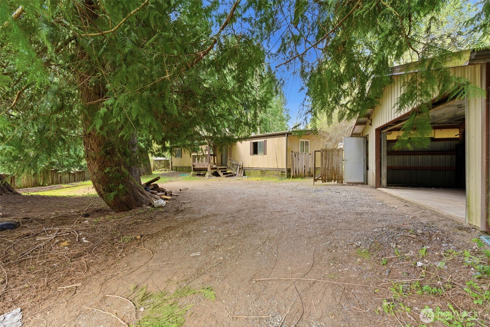 180 E Hillcrest Drive , Shelton, WA 98584