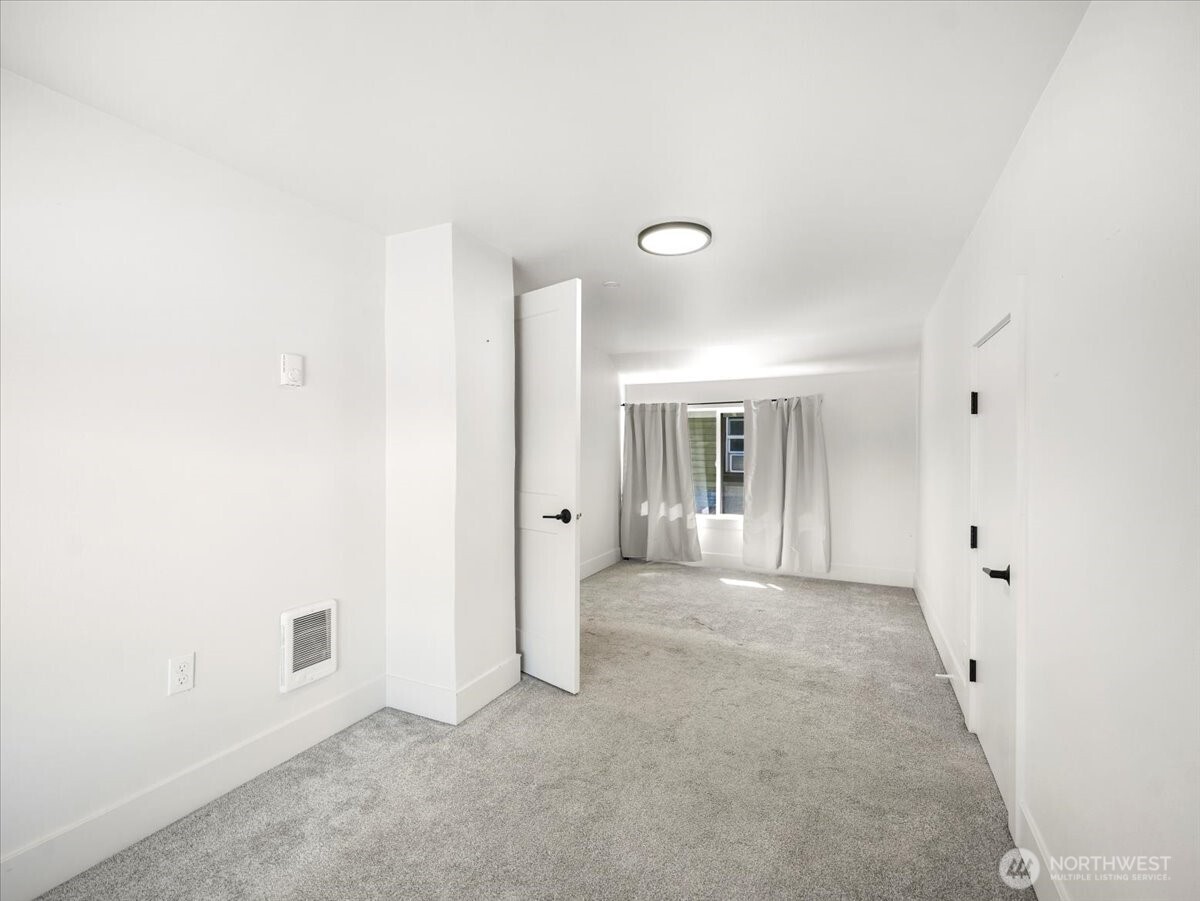 509 S 54th Street , Tacoma, WA 98408