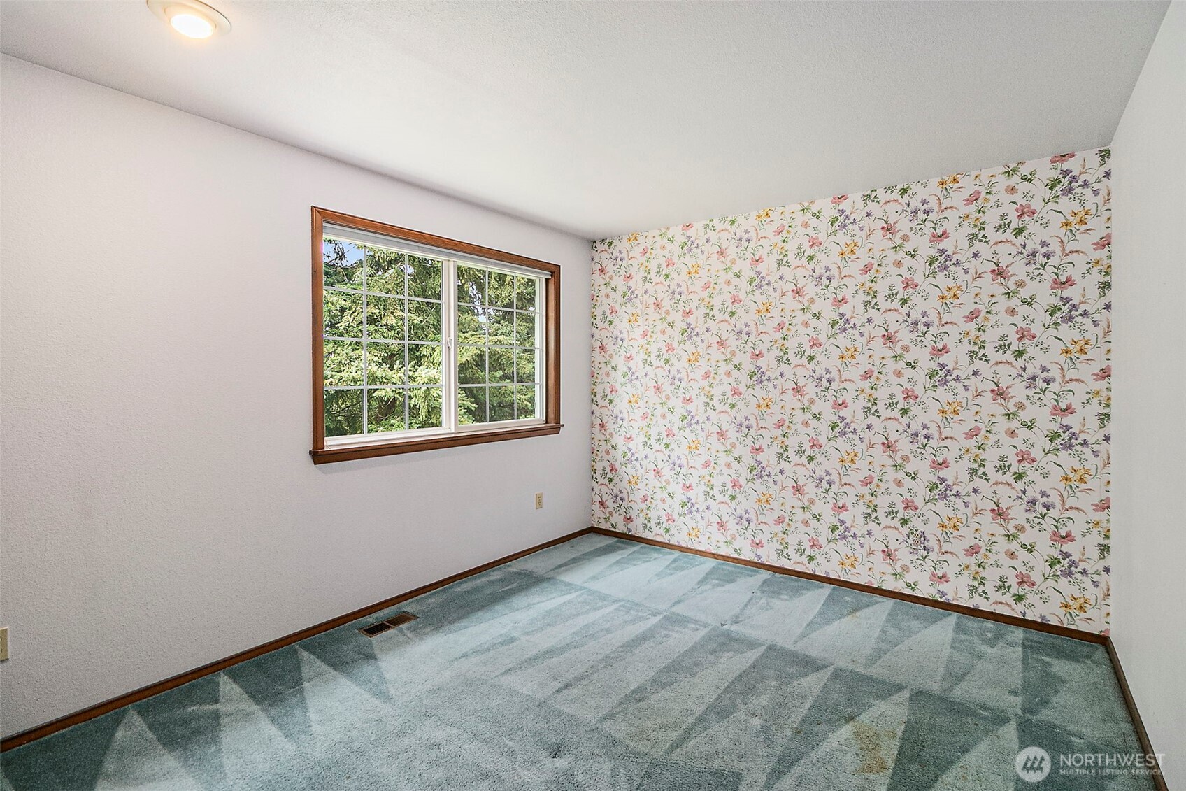 32427 11th Avenue SW, Federal Way, WA 98023-4909