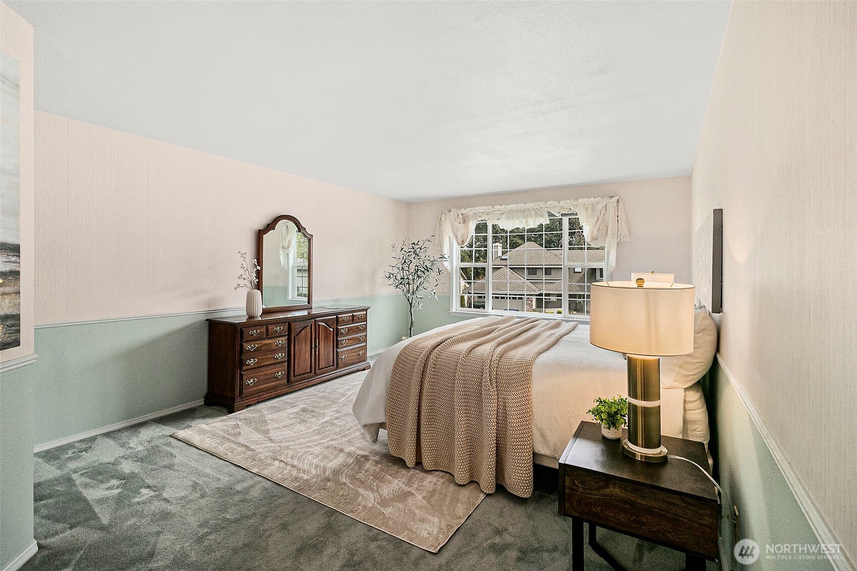 32427 11th Avenue SW, Federal Way, WA 98023-4909