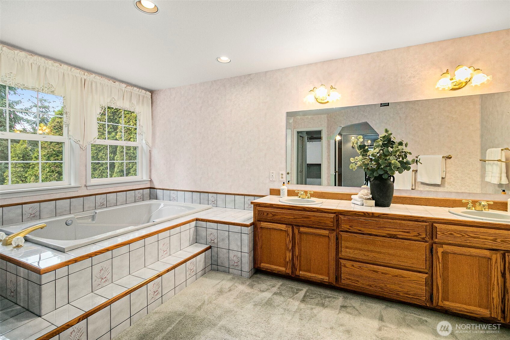 32427 11th Avenue SW, Federal Way, WA 98023-4909