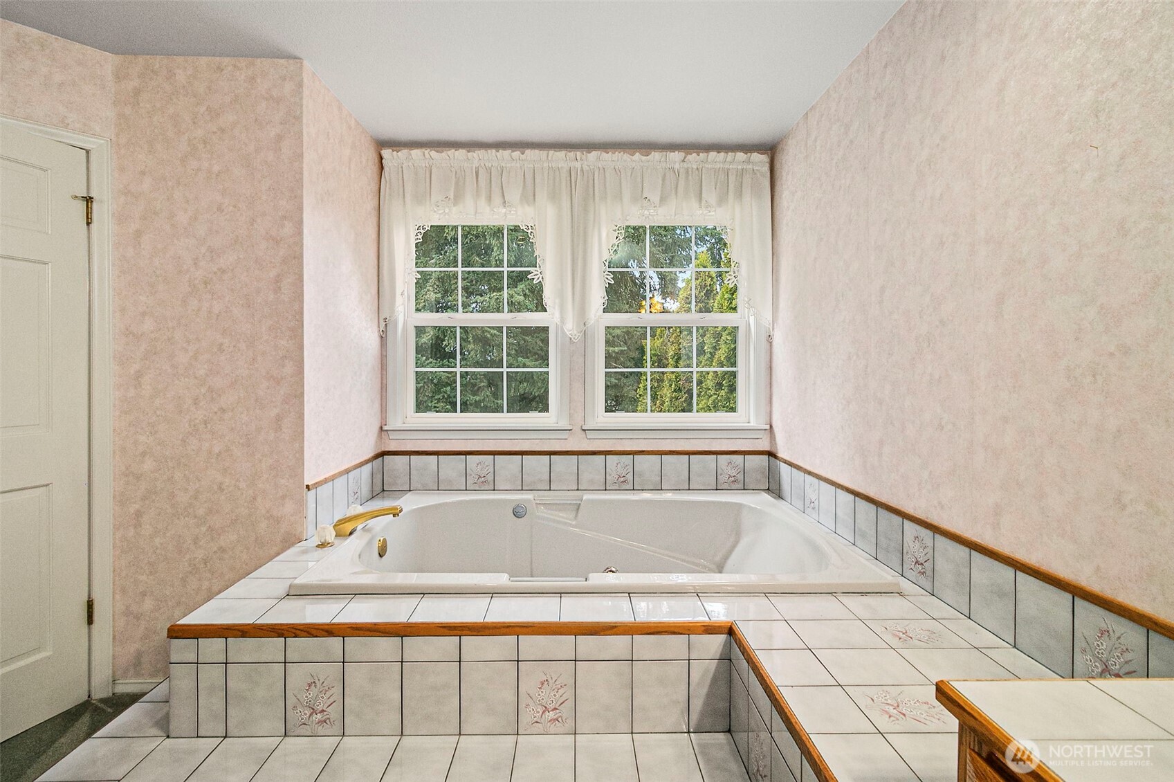 32427 11th Avenue SW, Federal Way, WA 98023-4909