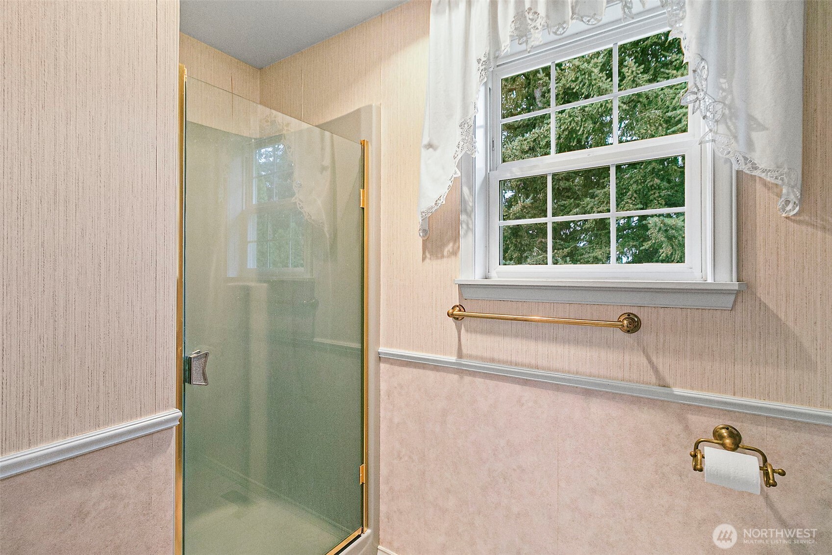 32427 11th Avenue SW, Federal Way, WA 98023-4909