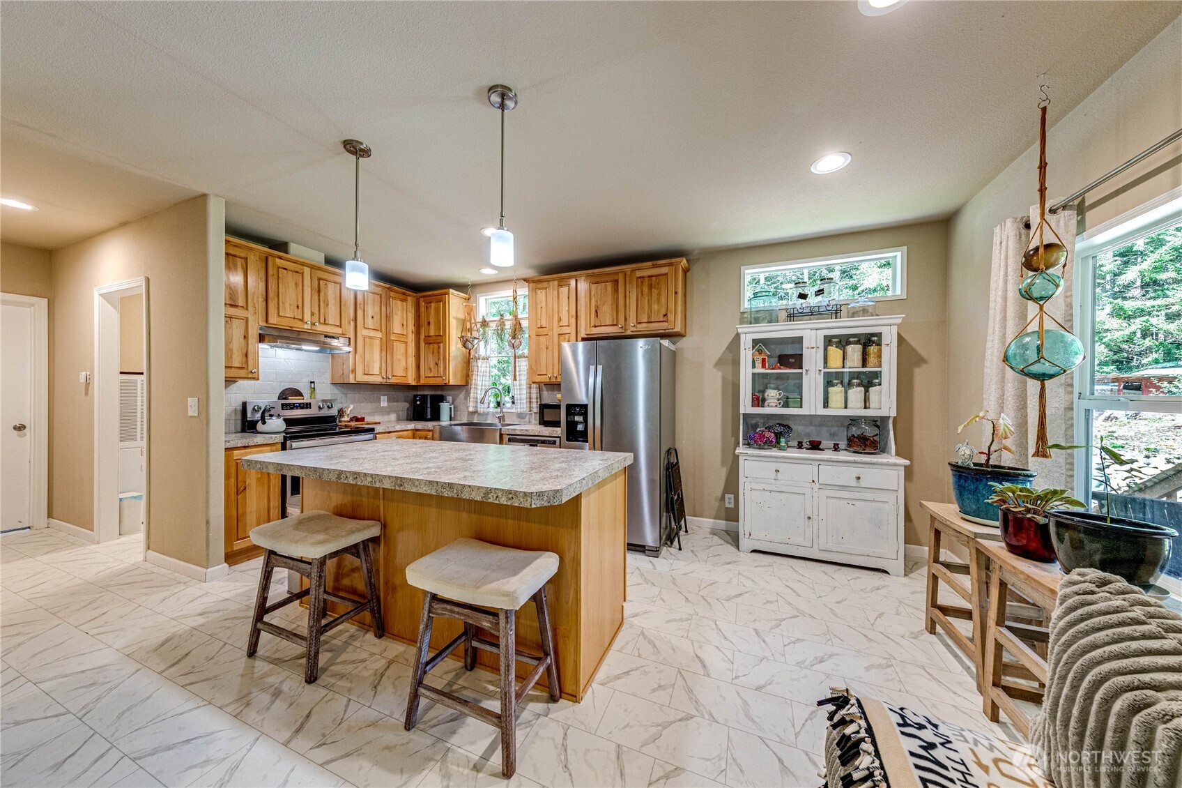 51 Sunflower Road , Beaver, WA 98305
