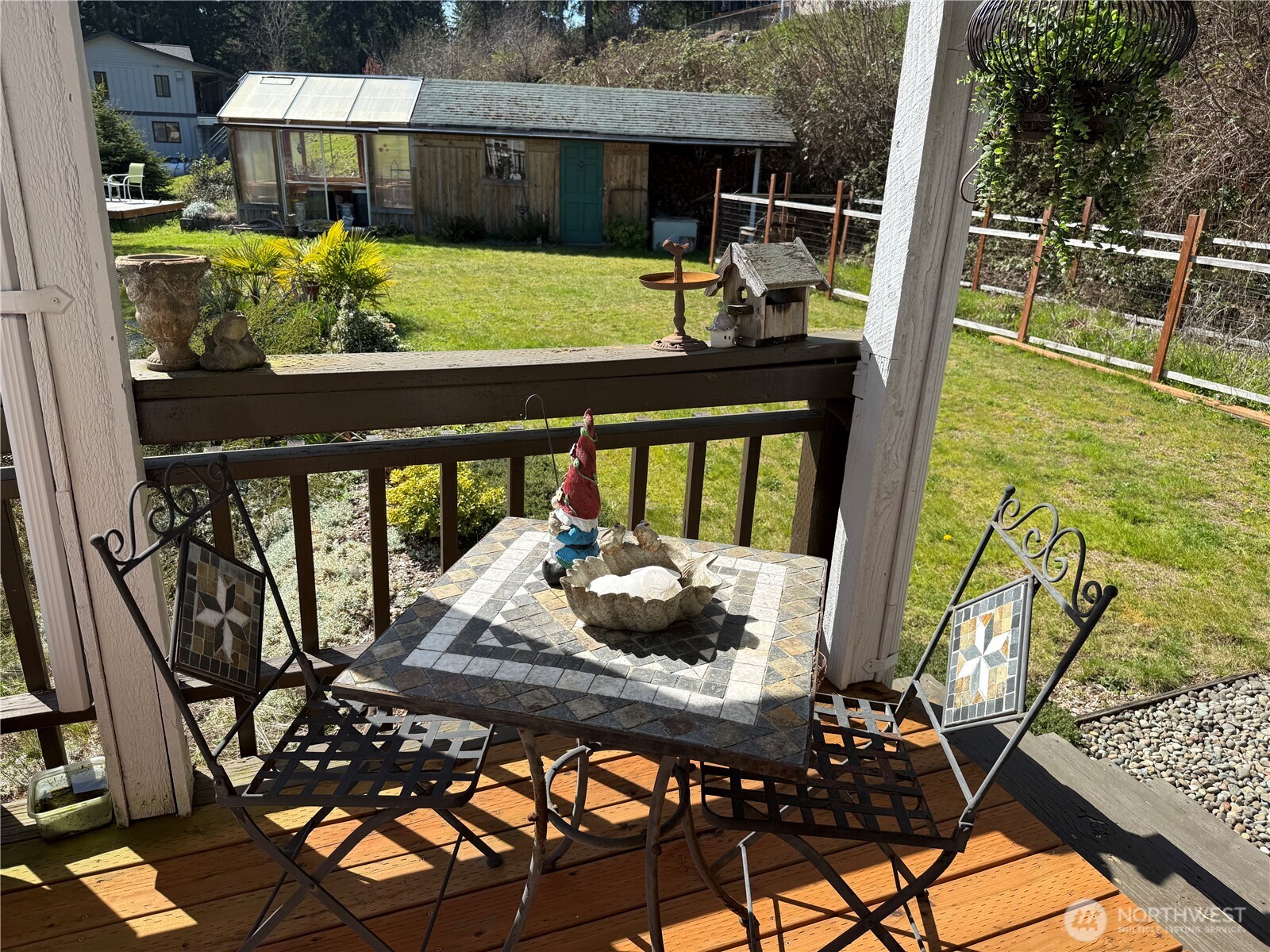 191 N North Hill Road , Hoodsport, WA 98548