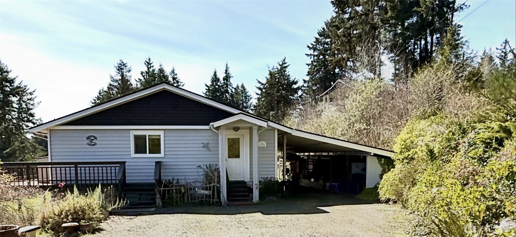 191 N North Hill Road , Hoodsport, WA 98548