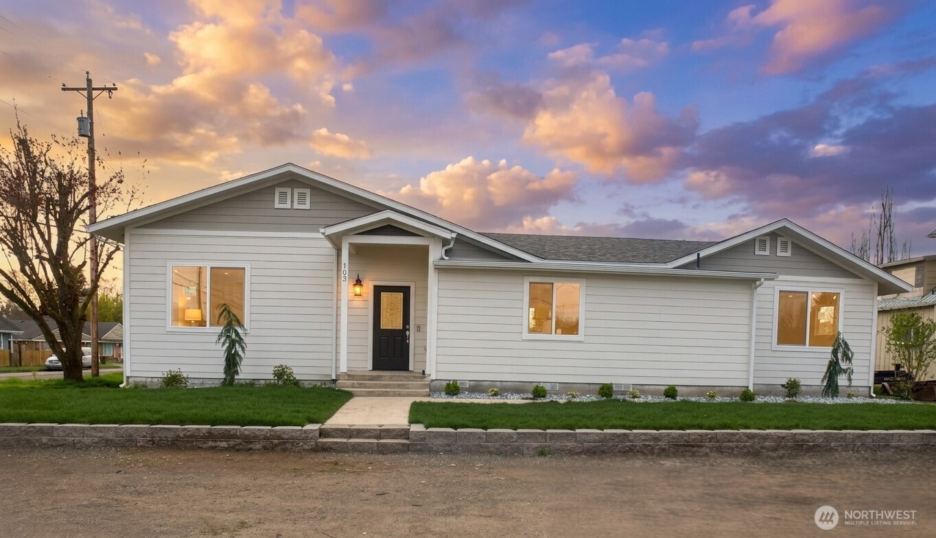 703 M Street , Centralia, WA 98531