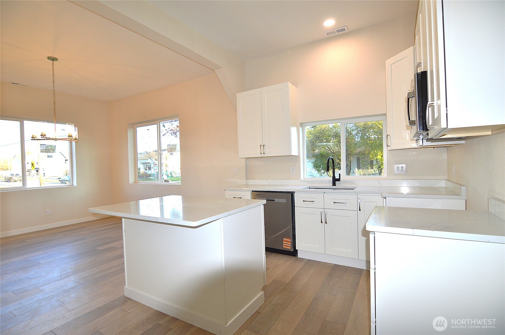 703 M Street , Centralia, WA 98531