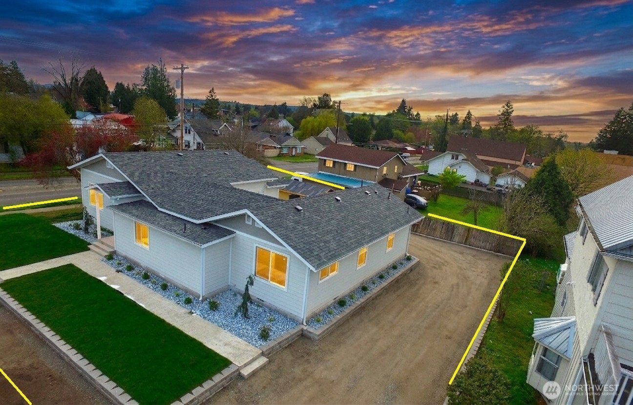 703 M Street , Centralia, WA 98531