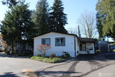 415 Lakeview #B1, Lynnwood, WA 98087 - Photo 2