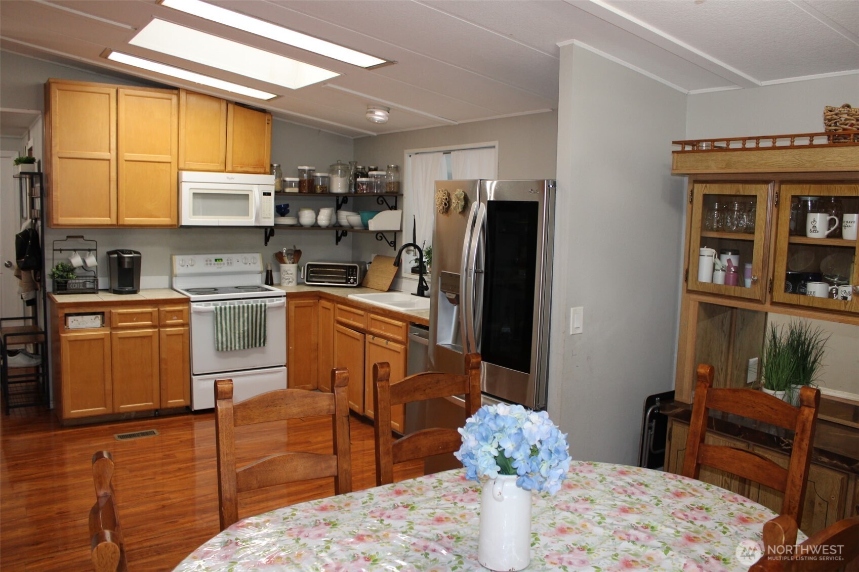 415 Lakeview #B1, Lynnwood, WA 98087