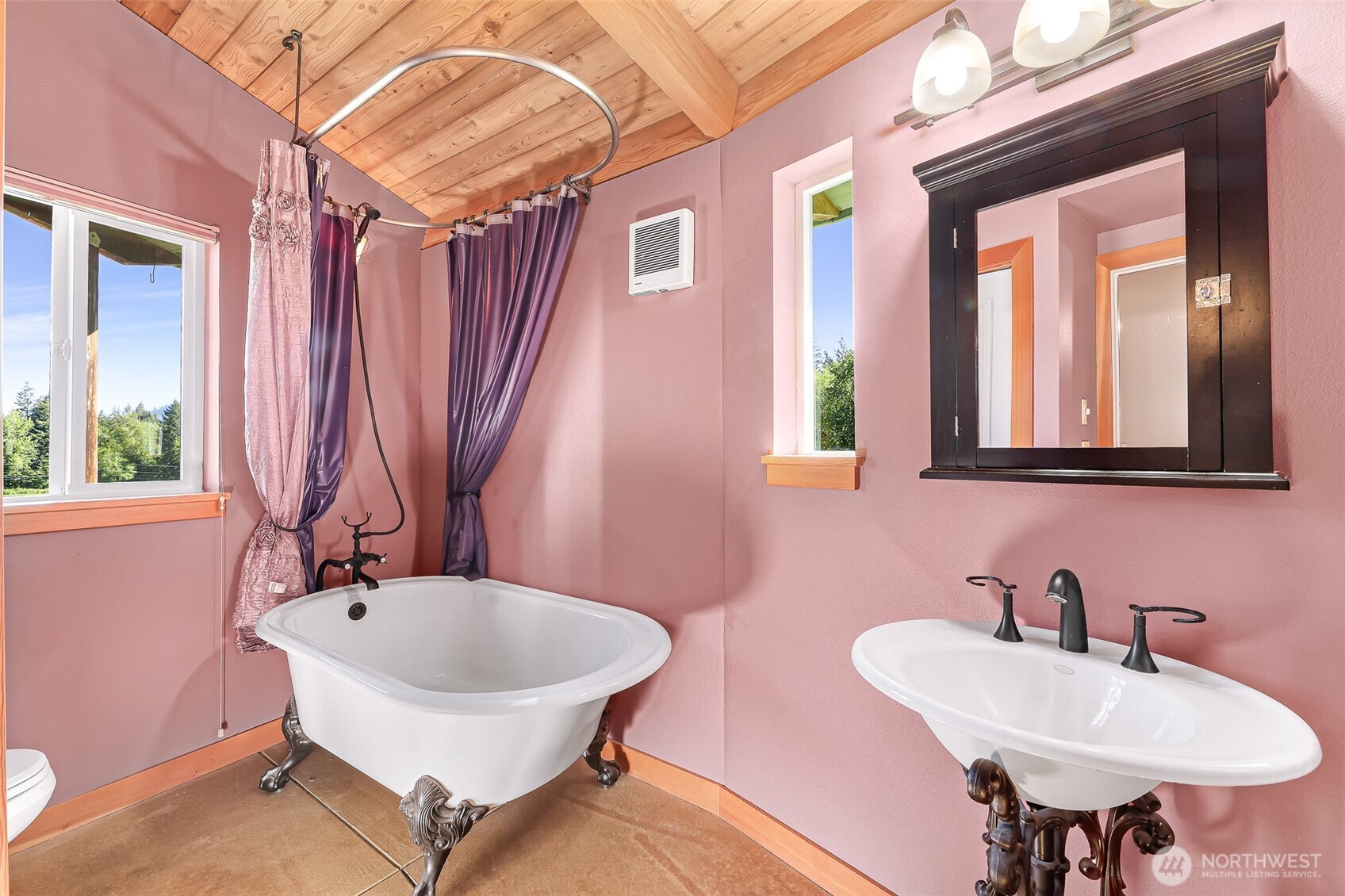 3807 E Smith Road , Bellingham, WA 98226