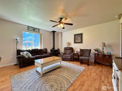 240 Dodge , Morton, WA 98356 - Photo 20