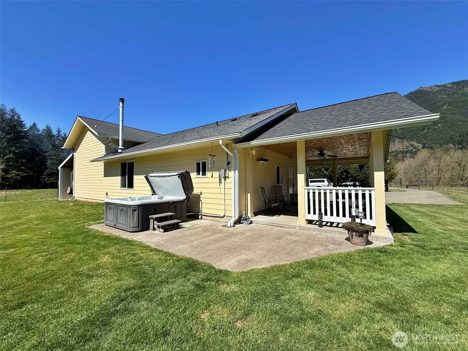 240 Dodge , Morton, WA 98356