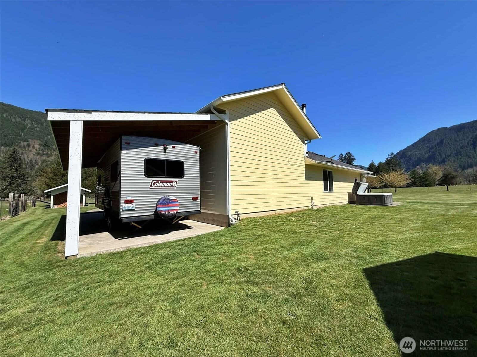 240 Dodge , Morton, WA 98356