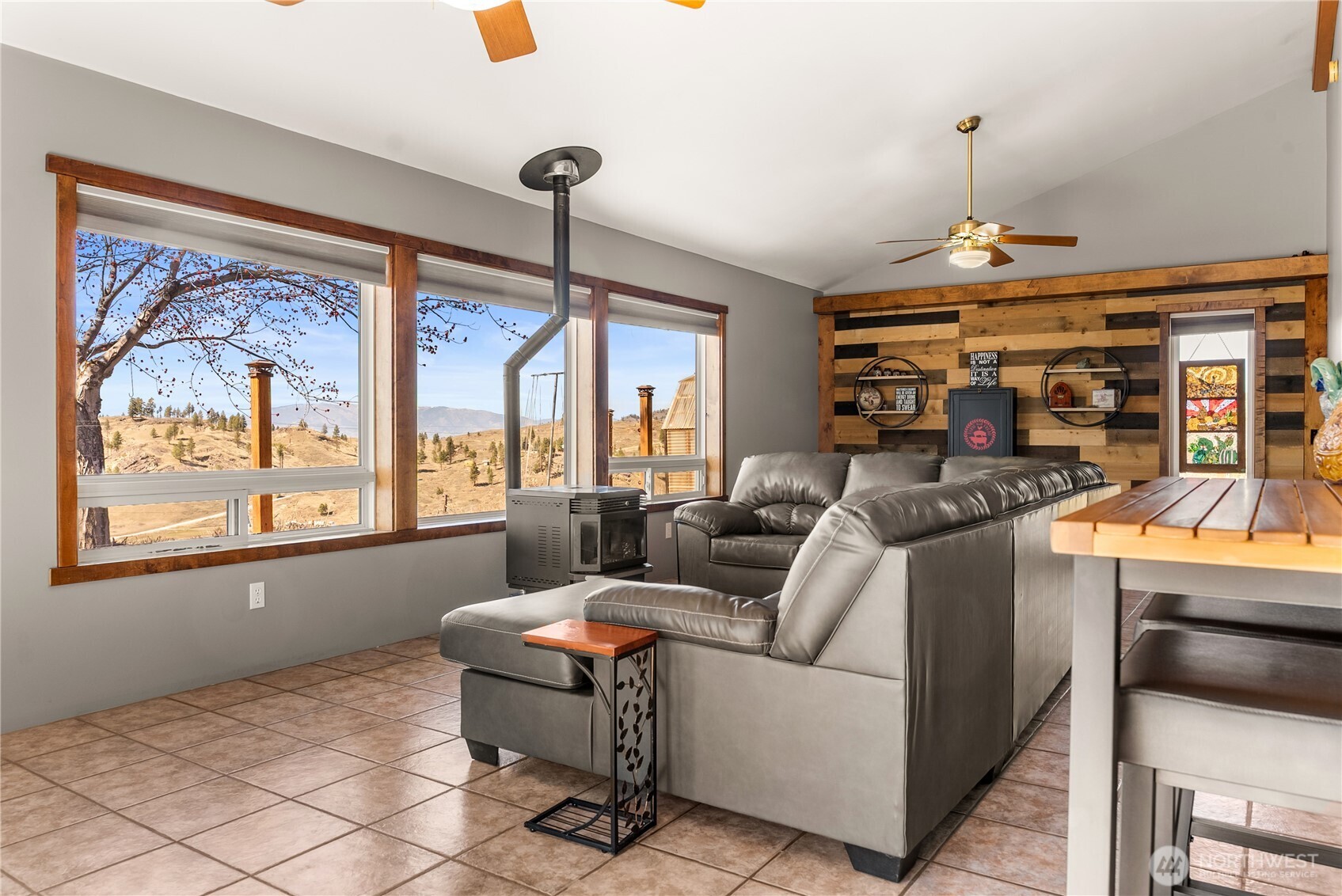 30 Tamarack Trail , Oroville, WA 98844