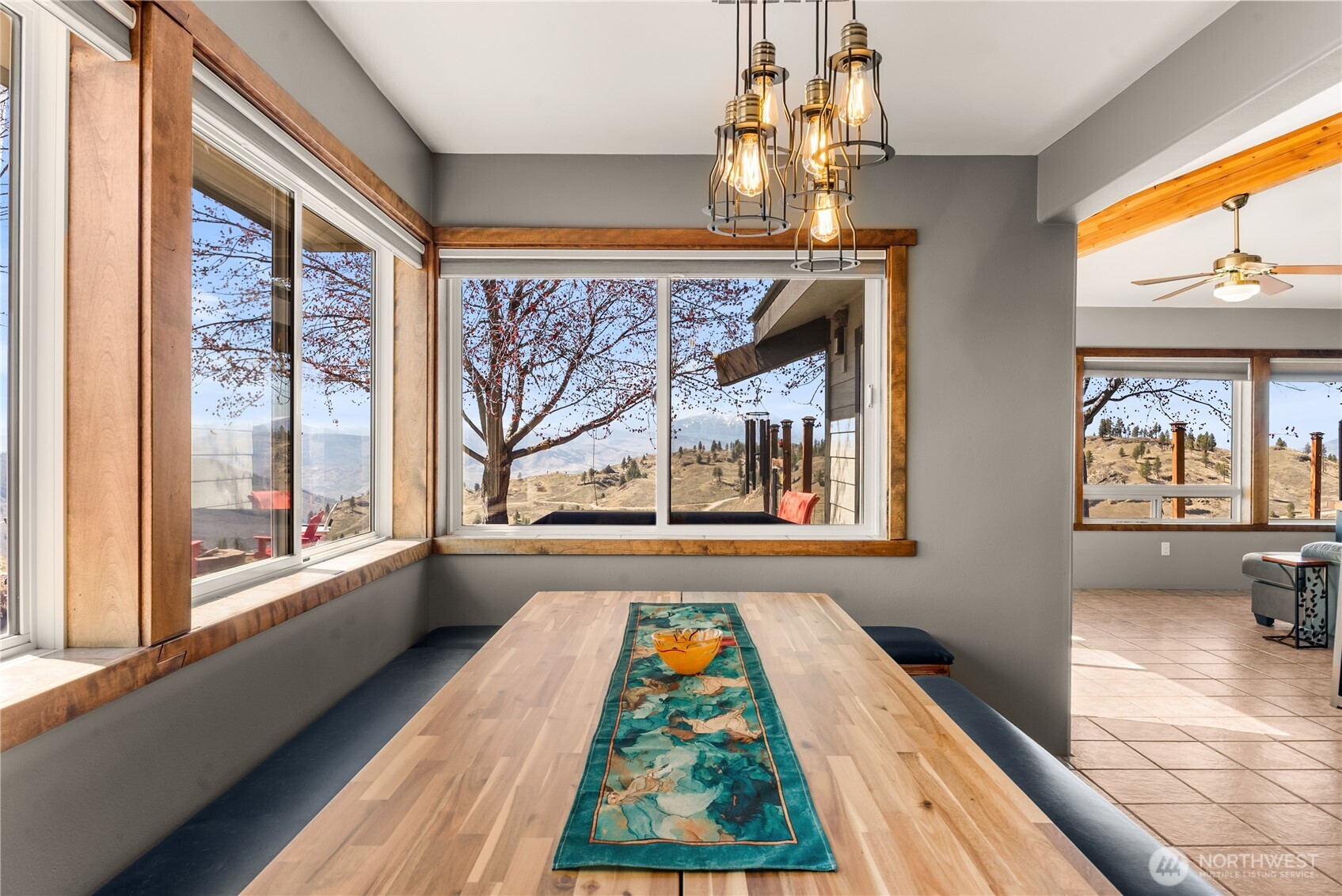 30 Tamarack Trail , Oroville, WA 98844