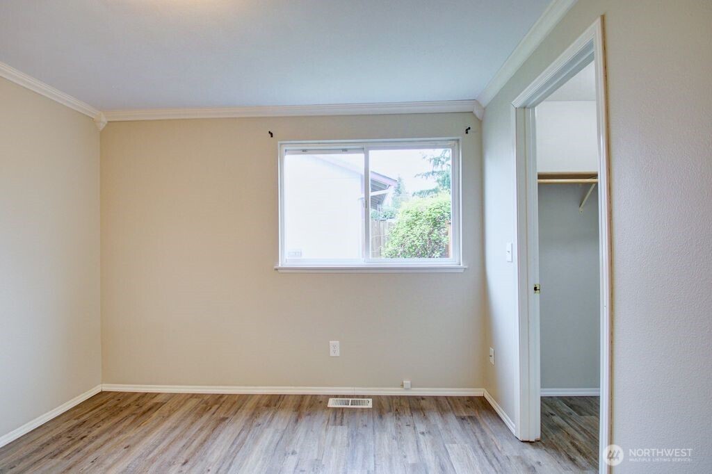2416 N 25th Place , Mount Vernon, WA 98273