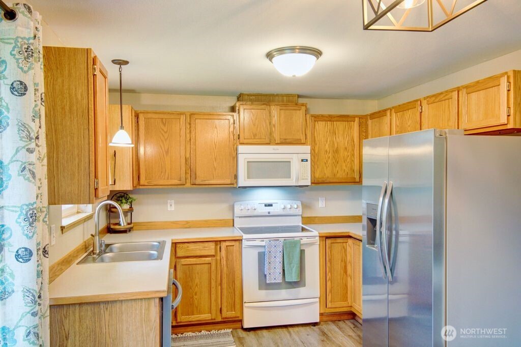 2416 N 25th Place , Mount Vernon, WA 98273