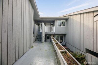 6910 Woodlands Way , Arlington, WA 98223 - Photo 4
