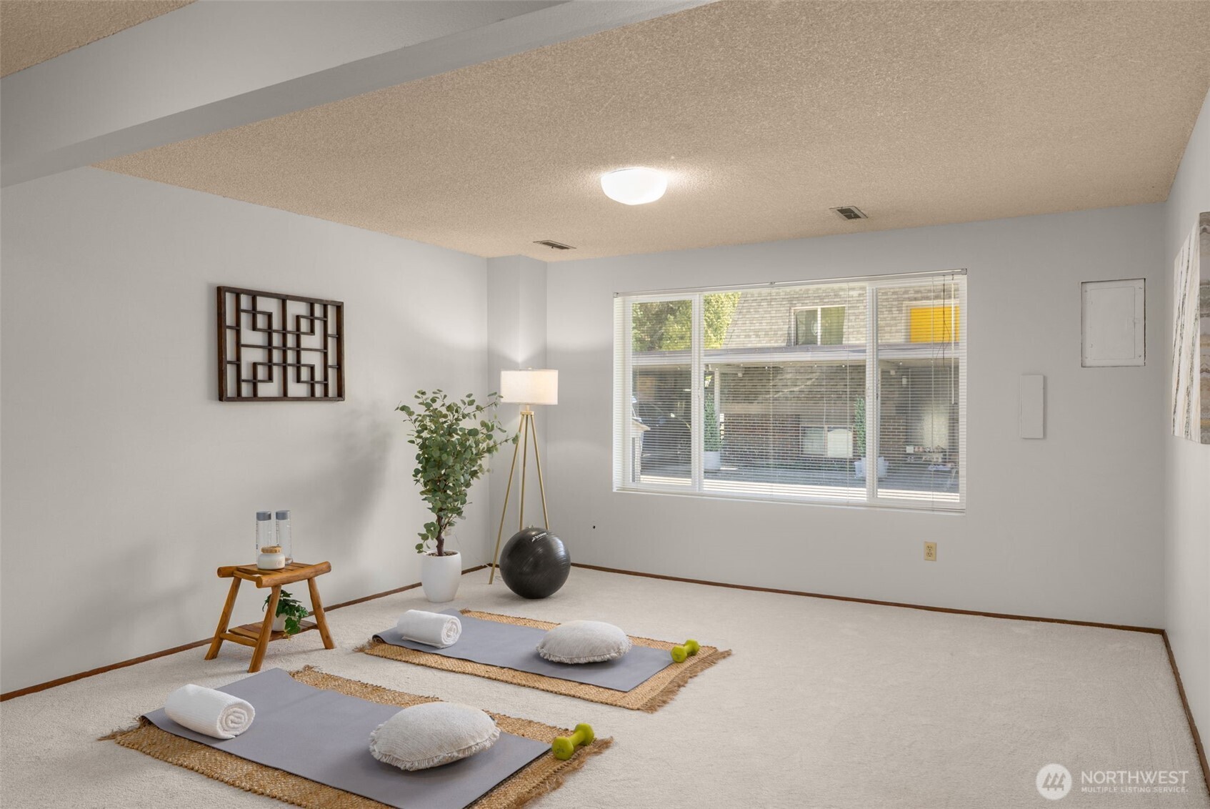 243 169th Avenue NE, Bellevue, WA 98008