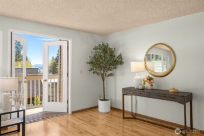 243 169th Avenue NE, Bellevue, WA 98008 - Photo 3