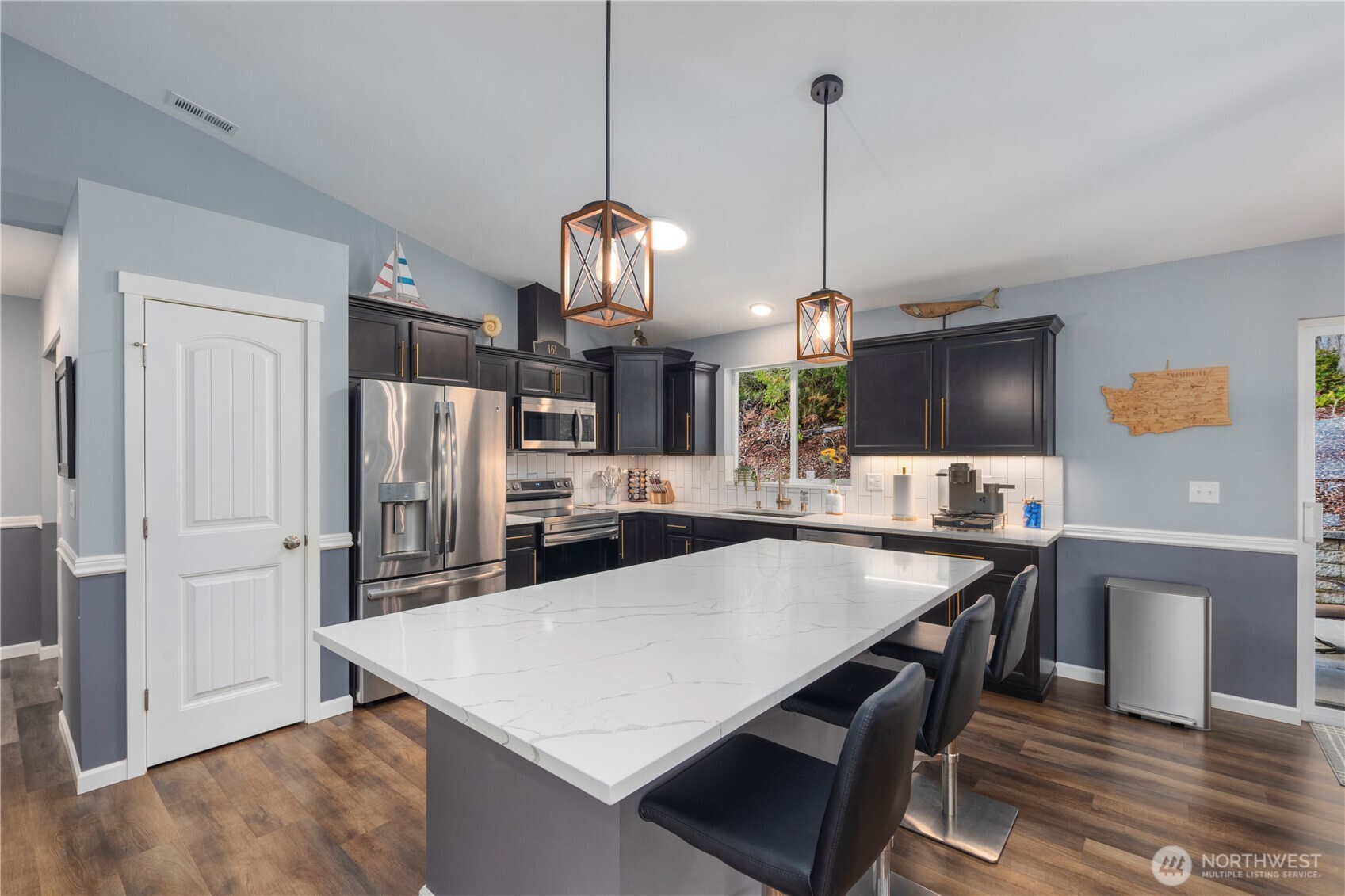 161 N Harvey Terrace Drive , Shelton, WA 98584