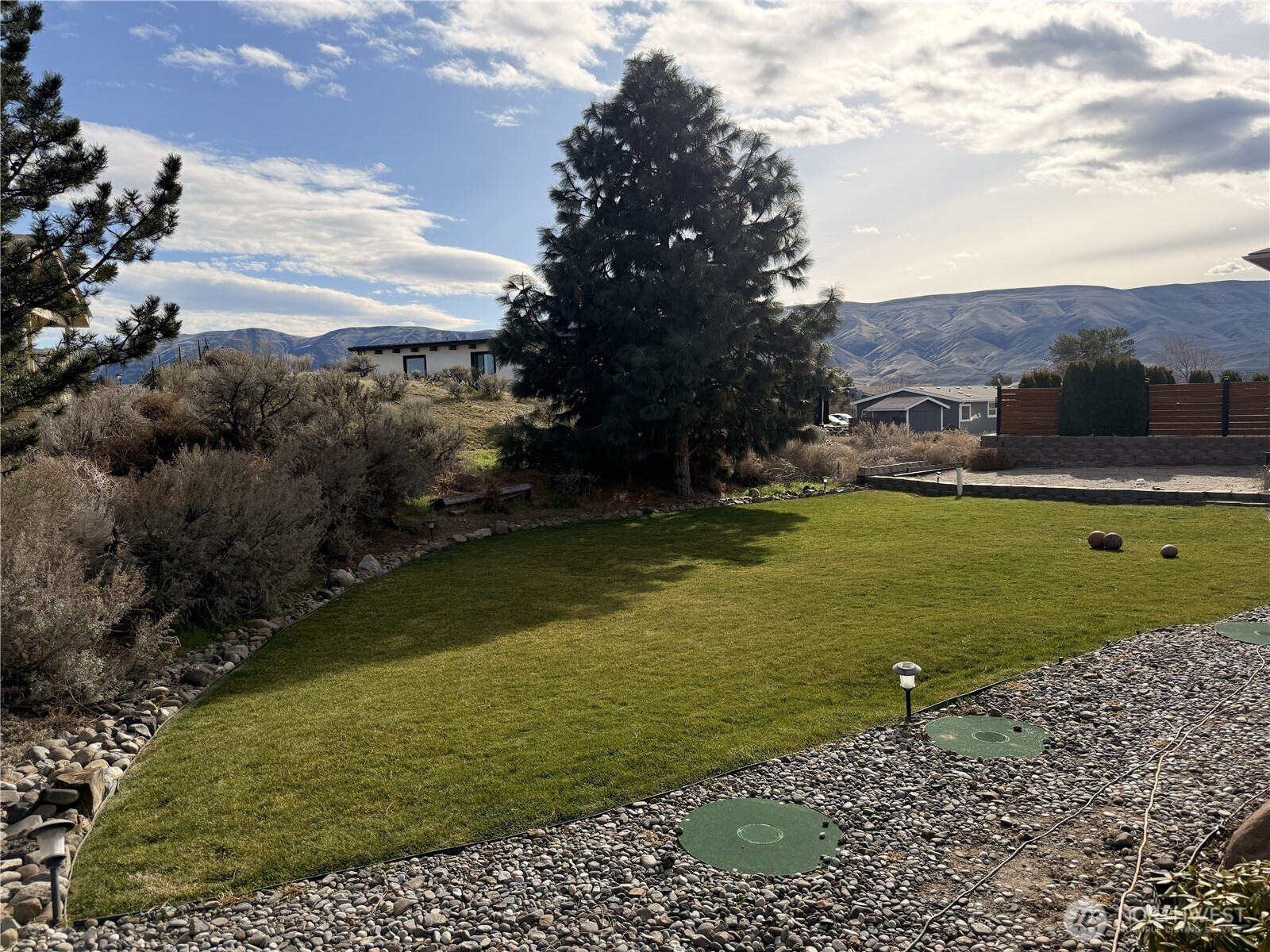401 Peachtree Place SW, Mattawa, WA 99349