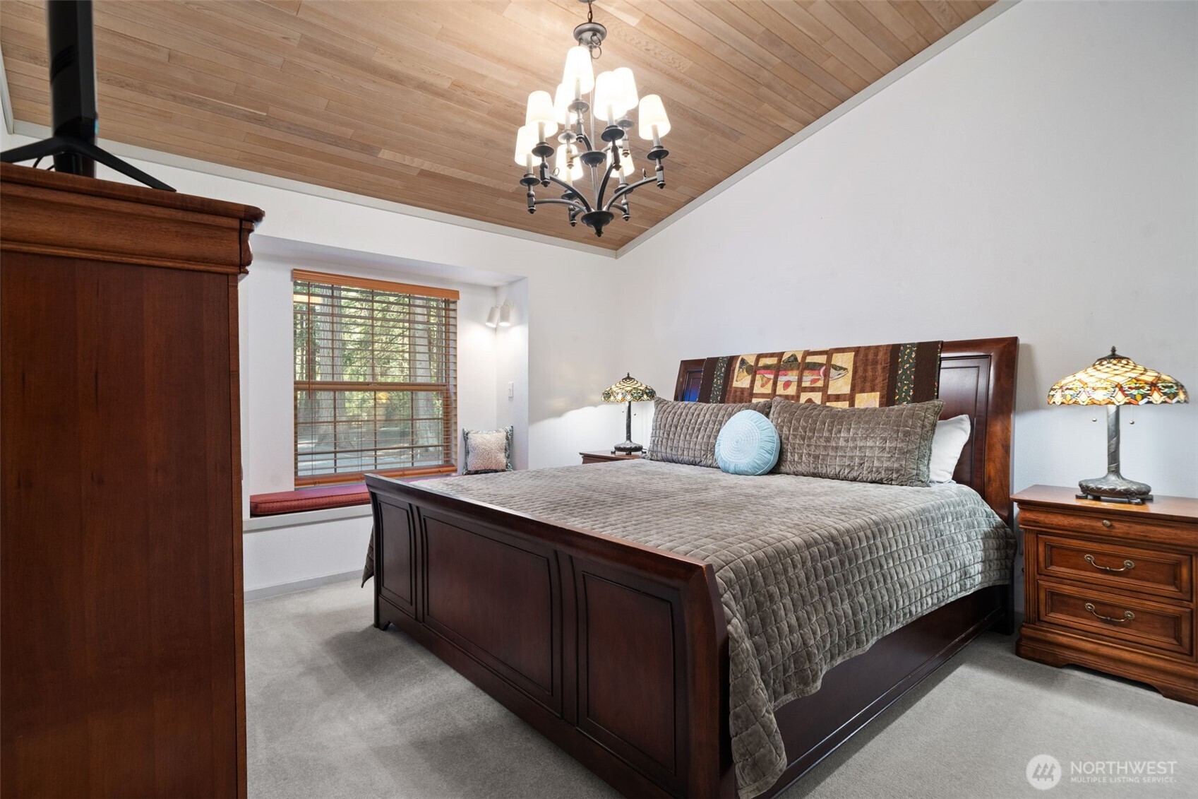 662 E Portage Road , Shelton, WA 98584