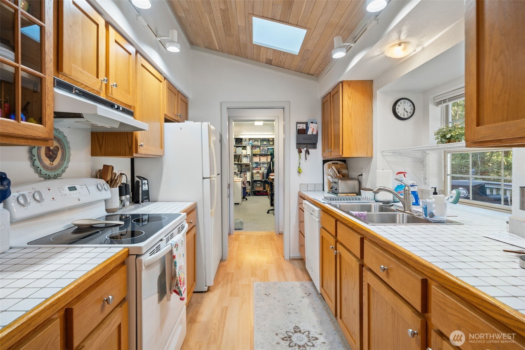 662 E Portage Road , Shelton, WA 98584