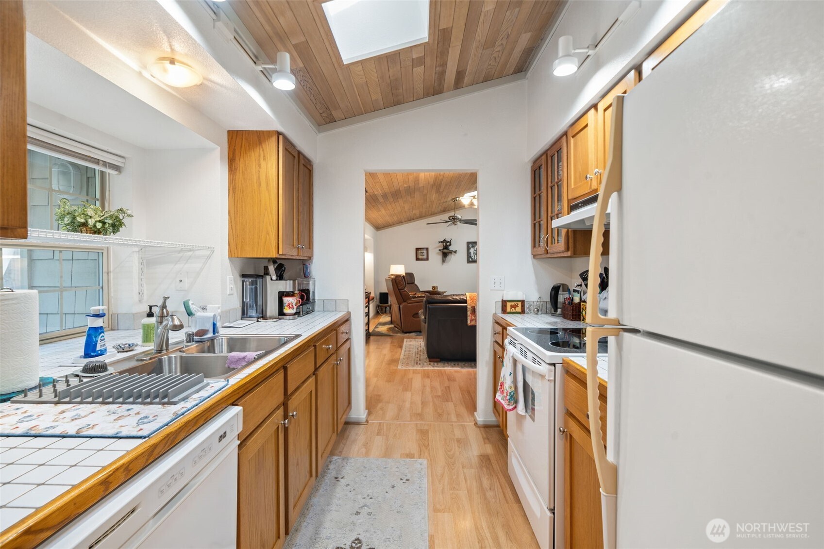 662 E Portage Road , Shelton, WA 98584