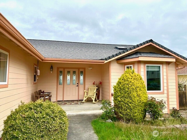 71 Onyx , Sequim, WA 98382