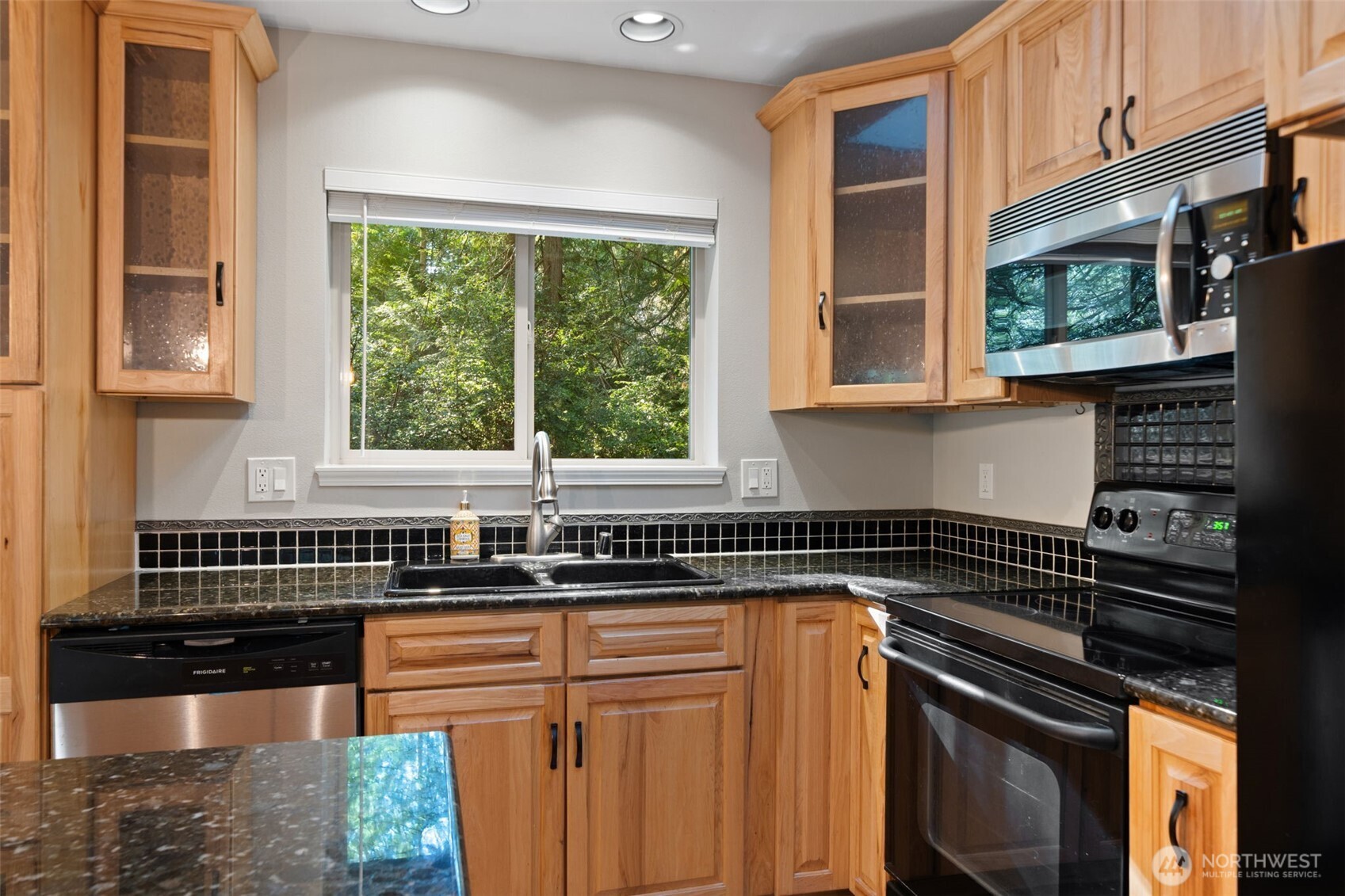 145 E Barnacle Boulevard , Shelton, WA 98584