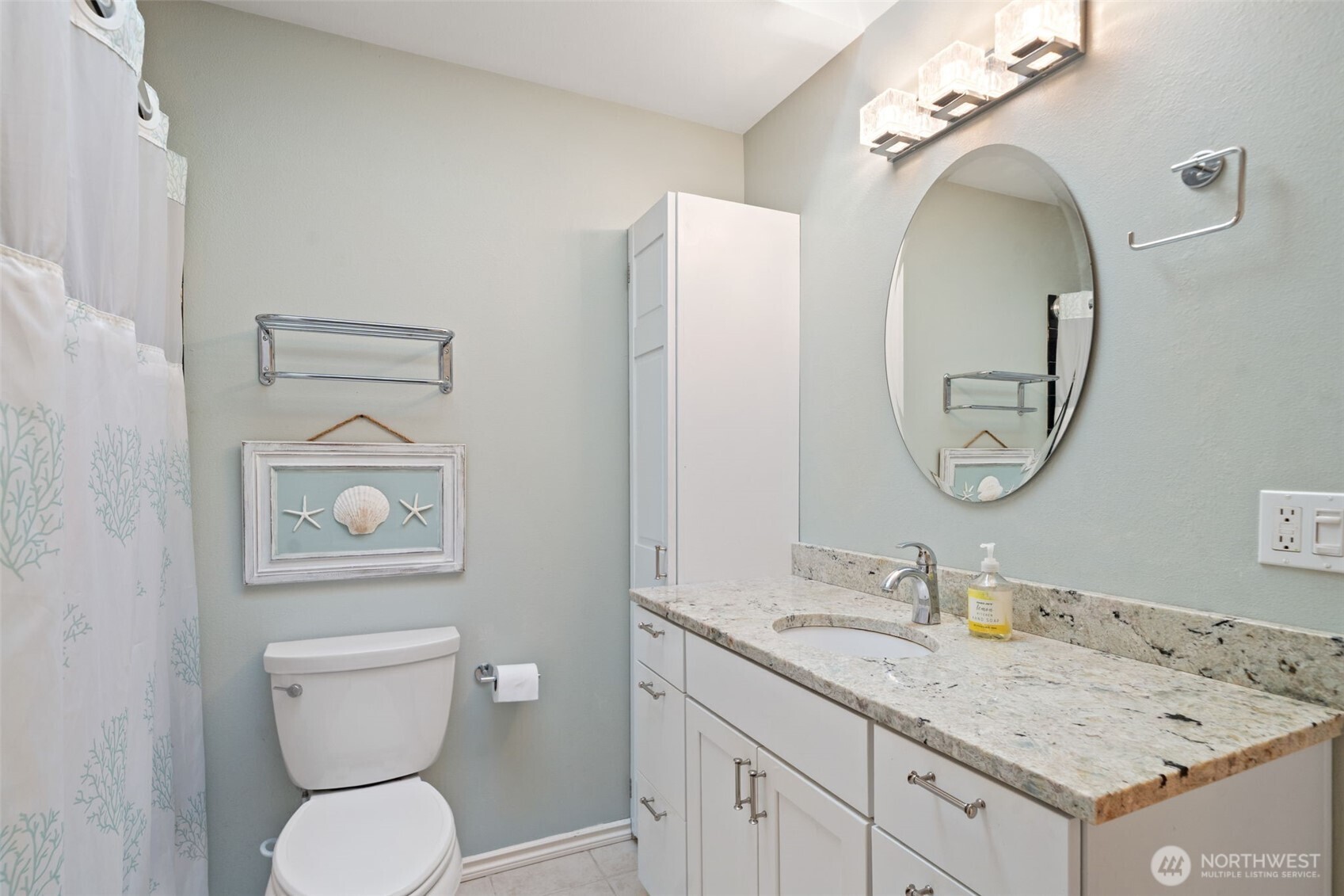 145 E Barnacle Boulevard , Shelton, WA 98584