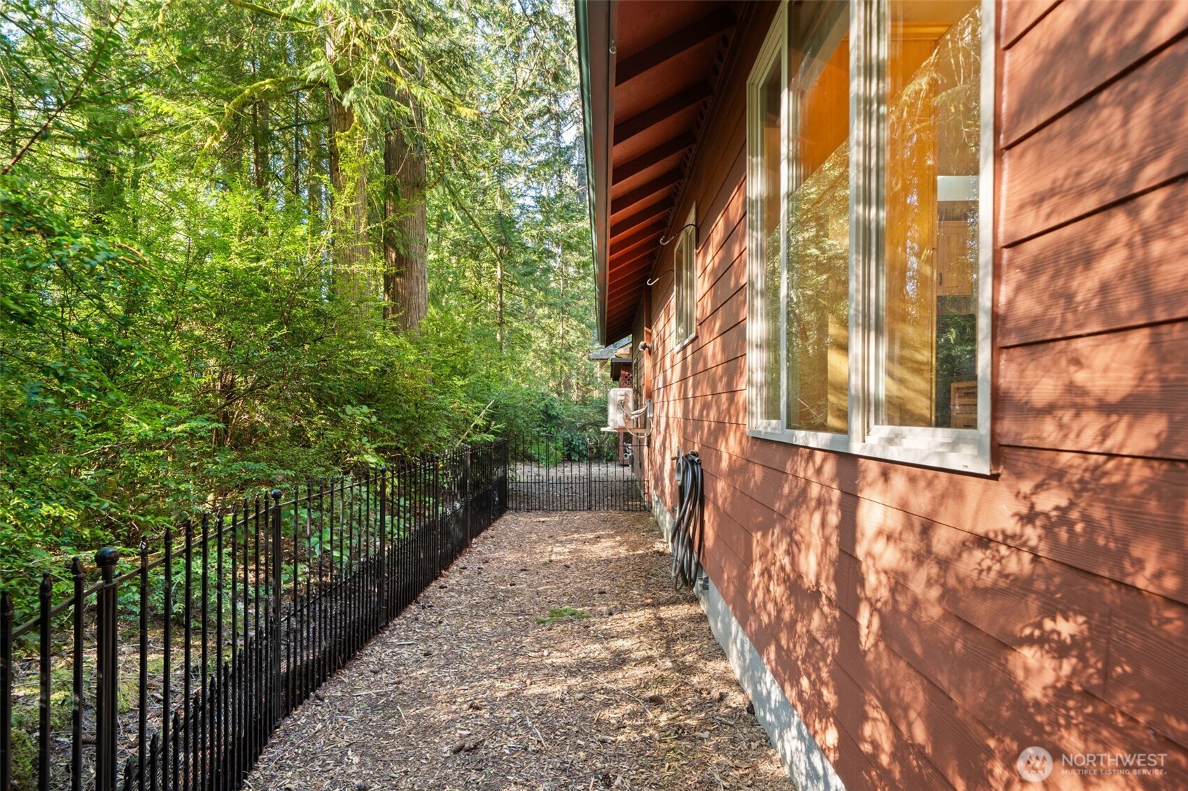 145 E Barnacle Boulevard , Shelton, WA 98584
