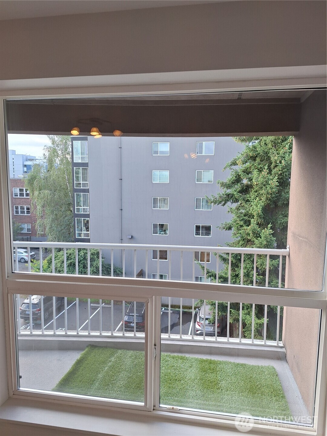 530 Melrose Avenue E #705, Seattle, WA 98102